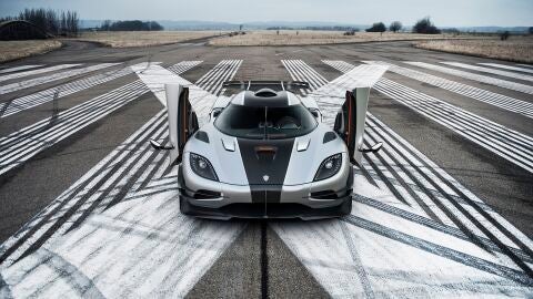 koenigsegg-one-1-170615-00