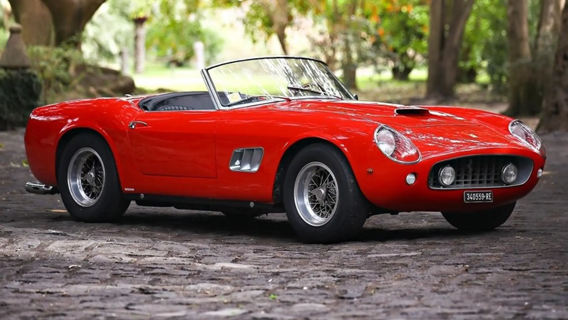 ferrari-250-gt-swb-california-0216-00.jpg