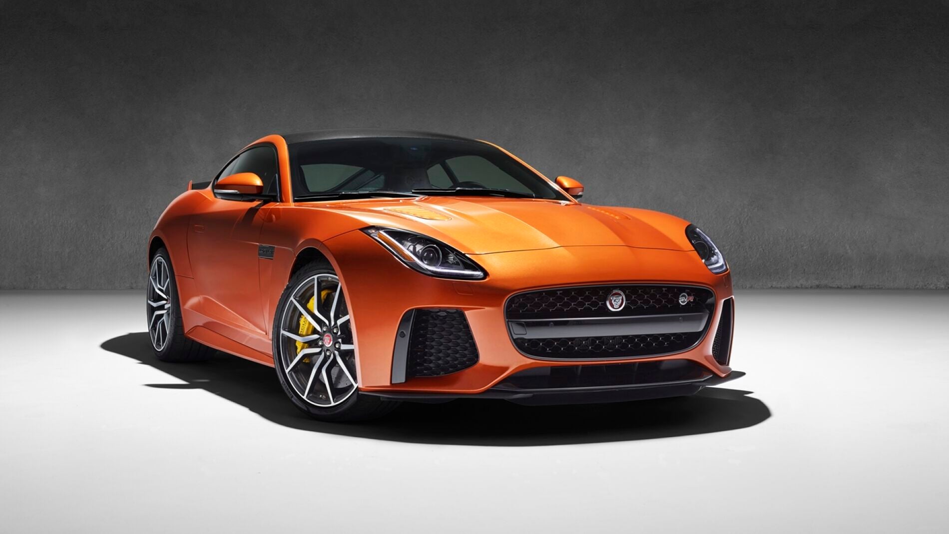 jaguar-f-type-svr-0116-02.jpg