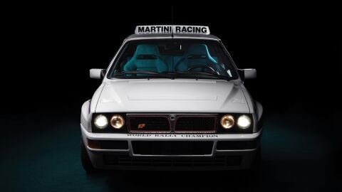 lancia-delta-hf-integrale-martini-6-1215-05