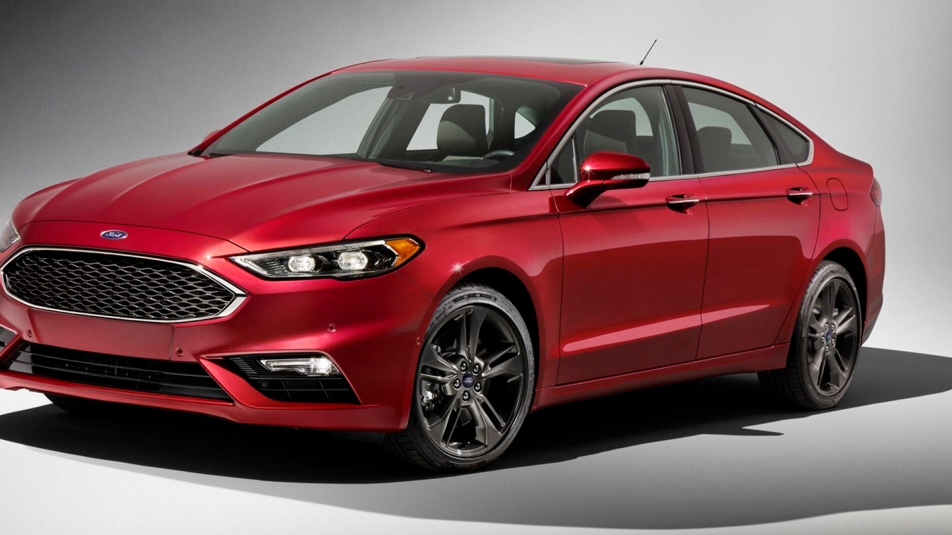 ford-fusion-v6-sport-0116-02.jpg