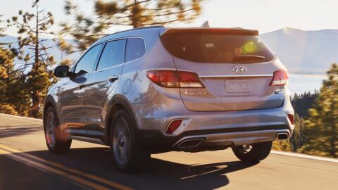 hyundai-grand-santa-fe3