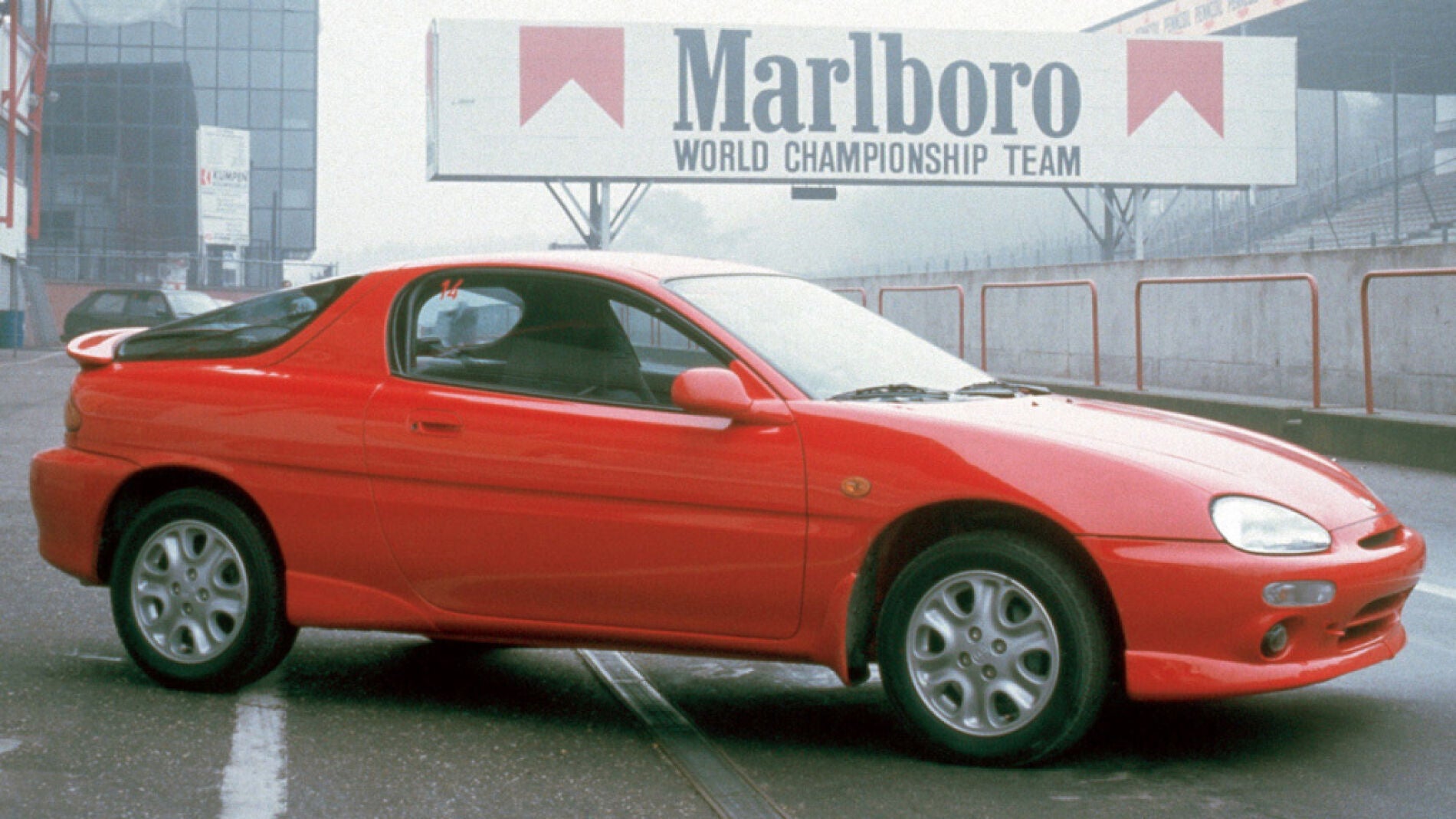 autowp.ru_mazda_mx-3_8.jpg