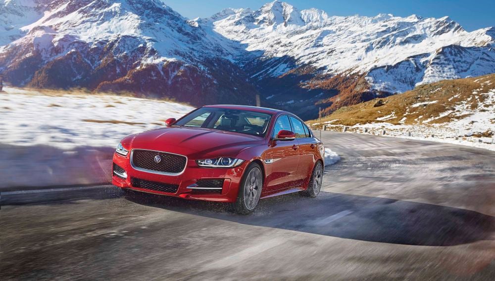 JAGUAR_XE_AWD_Location_03.jpg