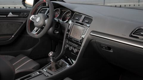 volkswagen-gof-gti-clubsport-1115-14