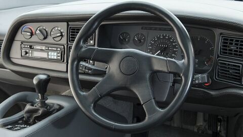 jaguar-xj220-rhd-0116-04