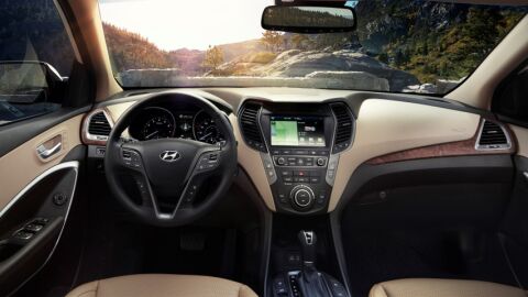 hyundai-grand-santa-fe2