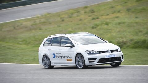 escuela-r-volkswagen-ascari-2016-david-clavero-17