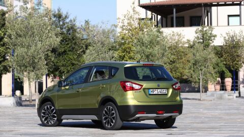 suzuki-sx4-s-cross4