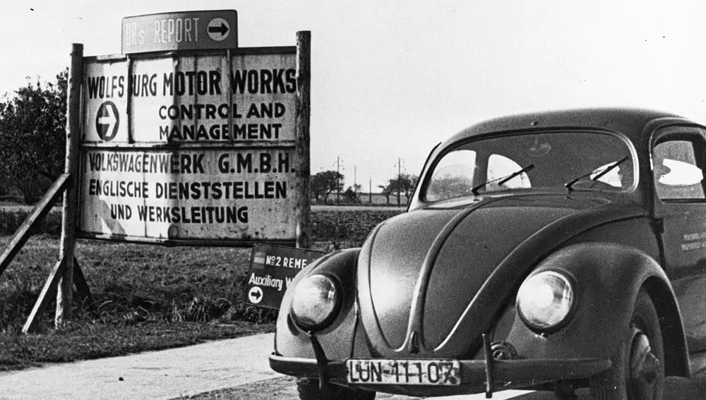 70-anos-volkswagen-beetle-1215-02.jpg