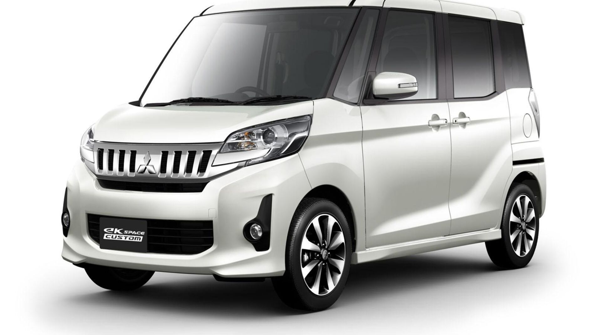 mitsubishi-ek-space-2016-00.jpg