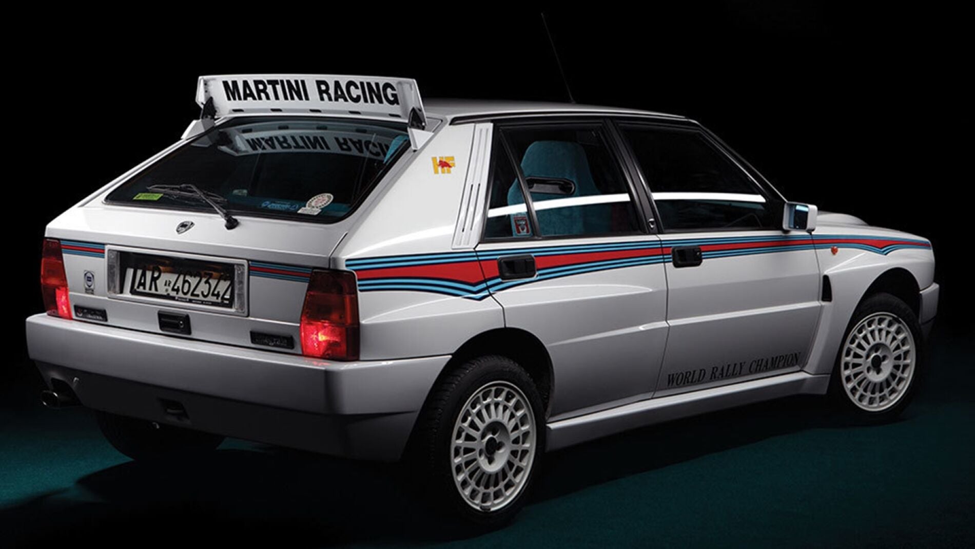 lancia-delta-hf-integrale-martini-6-1215-06.jpg