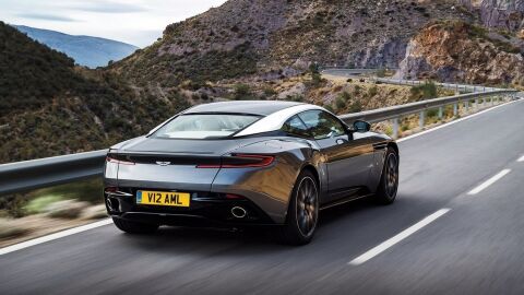 aston-martin-db11-0216-04