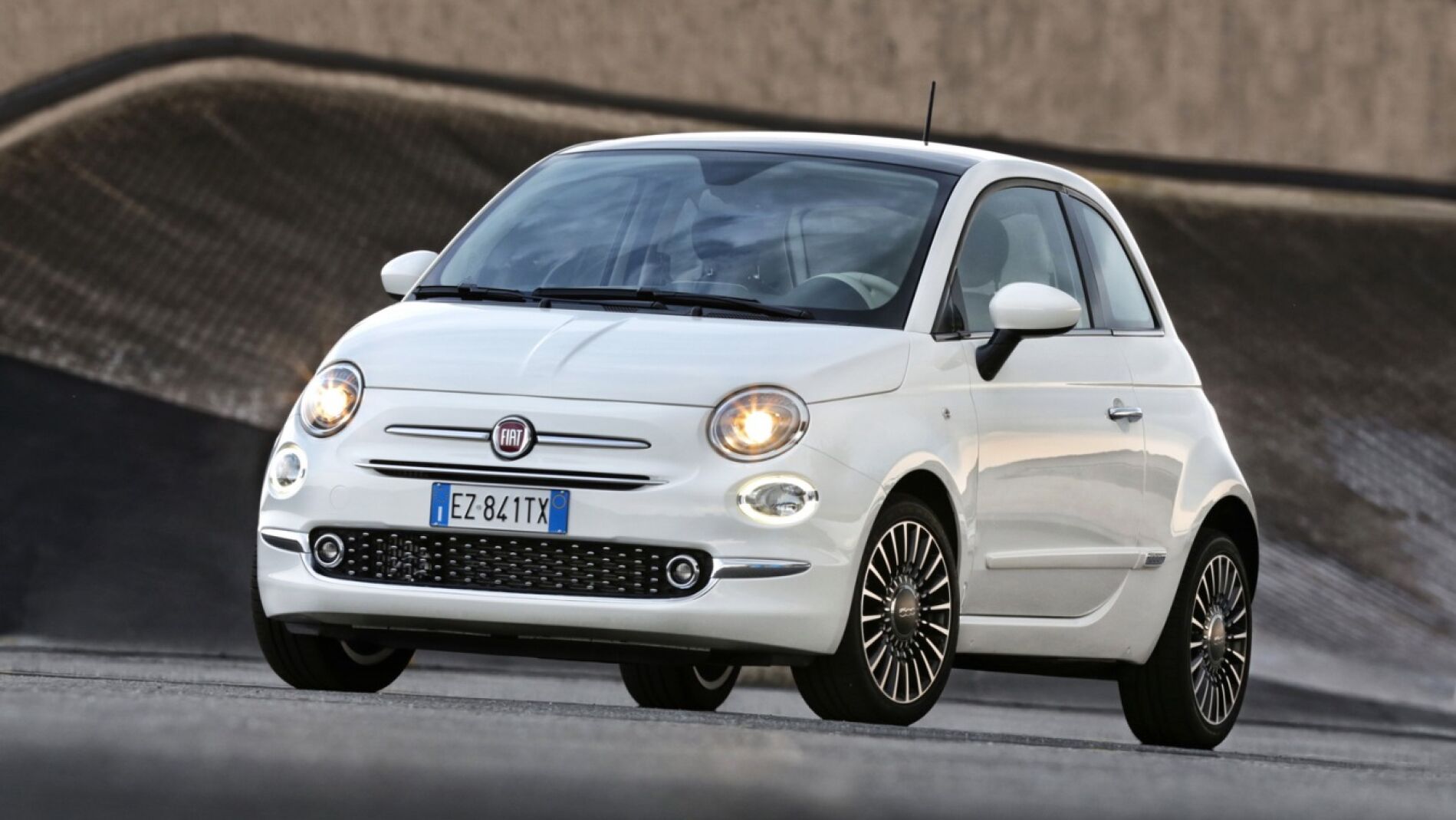 fiat-50013.jpg