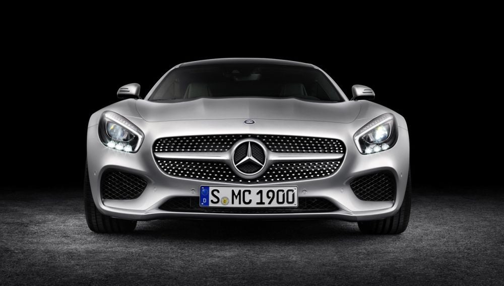 mercedes-amg-gt-2015-0116-00.jpg
