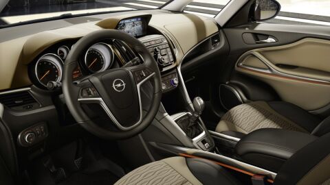 opel-zafira-tourer12