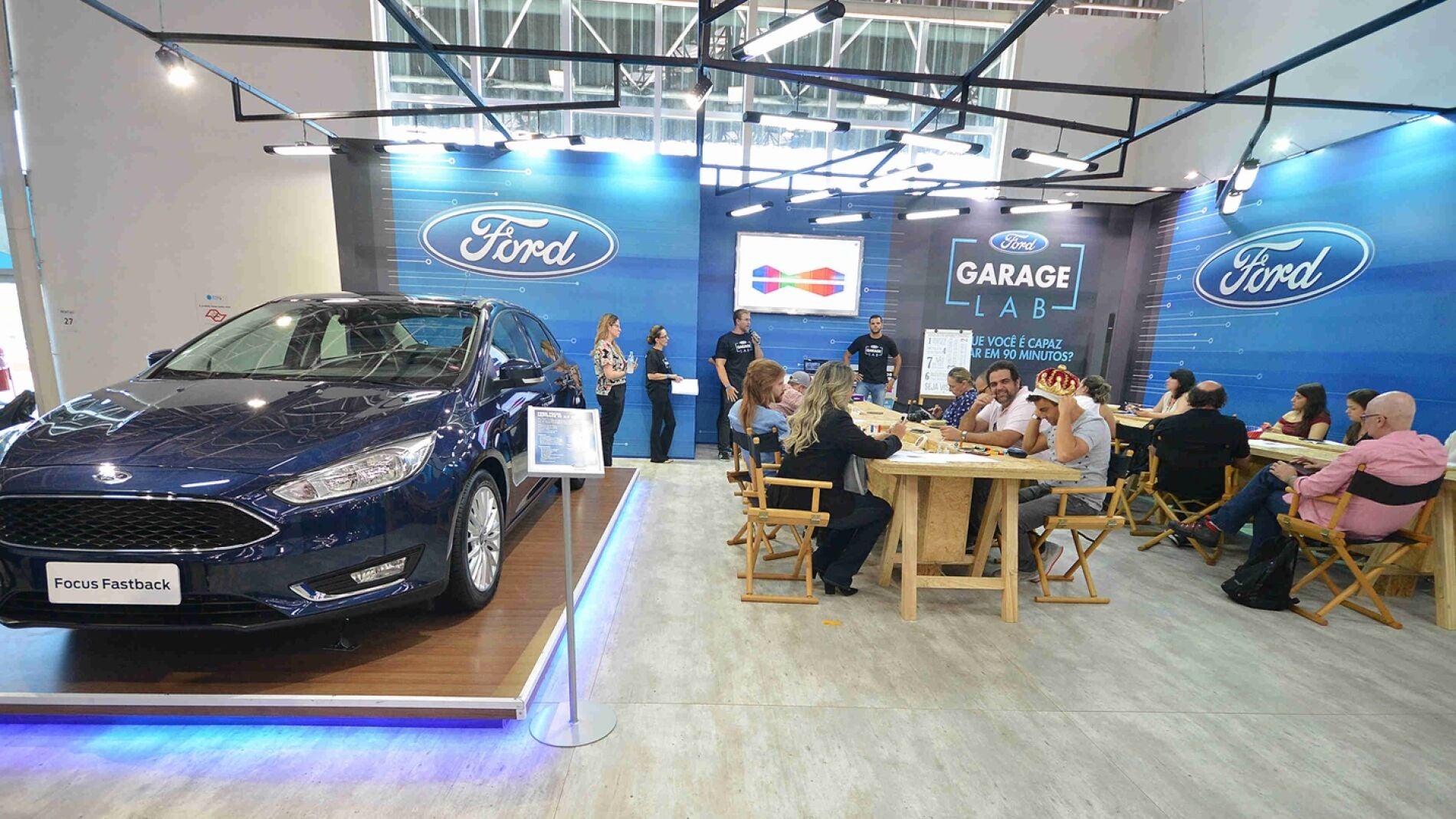 ford-mwc-2016-01.jpg