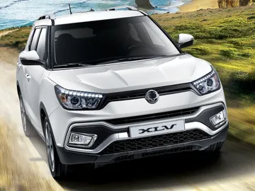ssangyong-xlv7.jpg ssangyong-xlv7.jpg