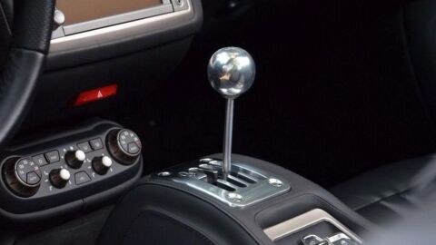 ferrari-california-manual-0216-01