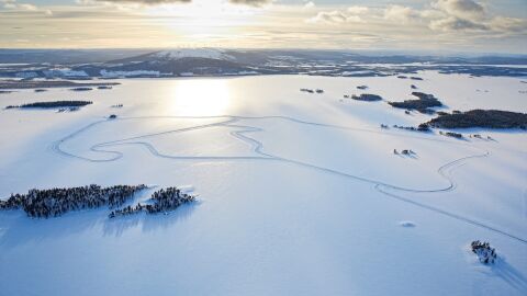 range-rover-sport-svr-lapland-1115-03