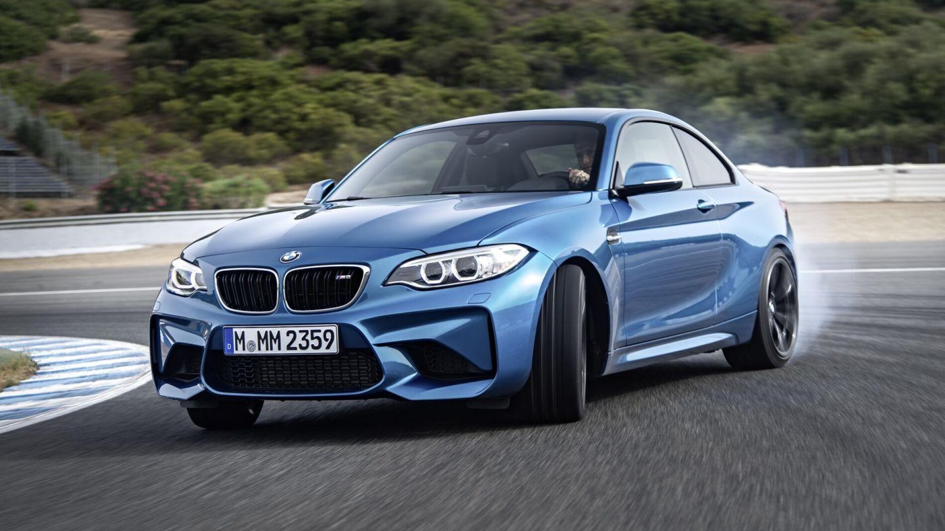 bmw-m2-coupe-2016-37.jpg