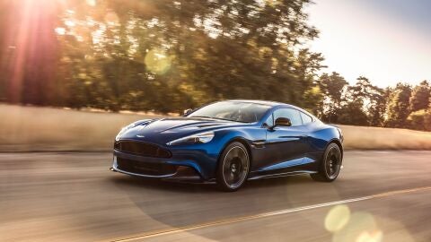 aston-martin-vanquish-s-2016-001