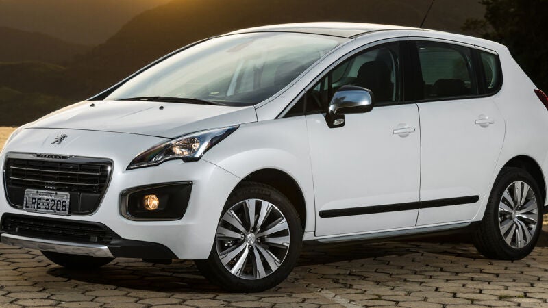 Peugeot 3008: A medio camino entre dos mundos