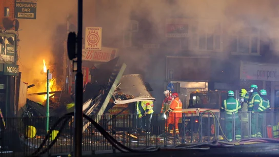 Los servicios de Emergencia acuden al lugar de la explosión Los servicios de Emergencia acuden al lugar de la explosión