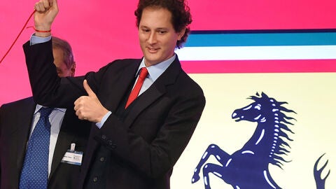 EL LUJO SOBRE CUATRO RUEDAS, EL MITO ITALIANO FERRARI, SALE A BOLSA EN MILÁN