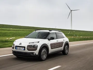 Citroen-c4-cactus-101115-00.jpg Citroen-c4-cactus-101115-00.jpg