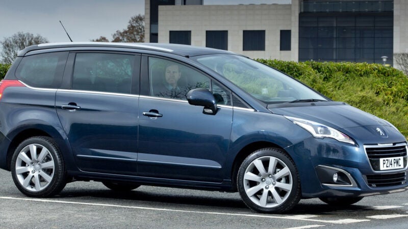 Peugeot 5008: Siete plazas y precios contenidos para uno de los más veteranos del segmento