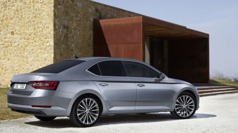 skoda-superb5