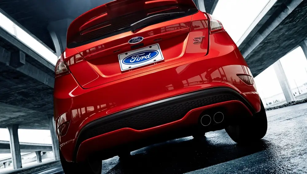 Ford-Fiesta_ST_2014_0116_01.jpg