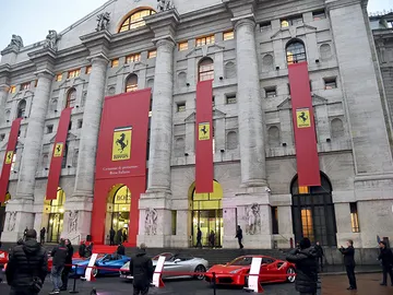 FERRARIBOLSA1.jpg FERRARIBOLSA1.jpg