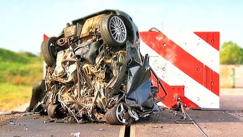 colision-accidente-200-kmh-2016-00