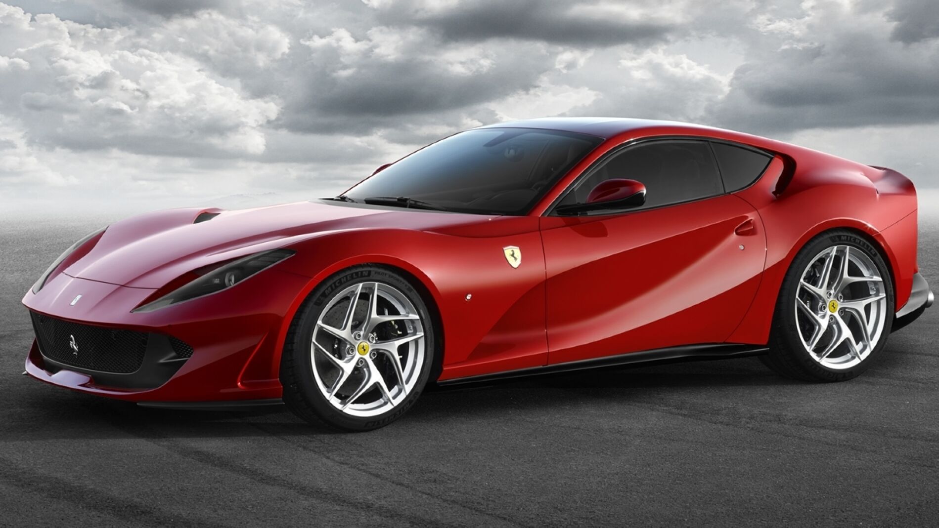 ferrari-812-superfast-2017-007.jpg