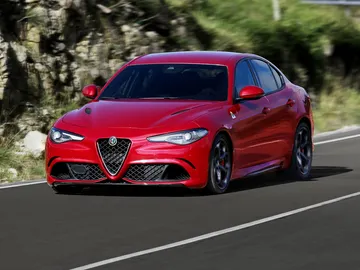 alfa-romeo-giulia-qv-101115-02.jpg alfa-romeo-giulia-qv-101115-02.jpg