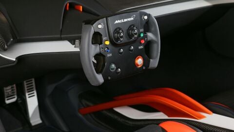 mclaren-675lt-jvckenwood-0116-01