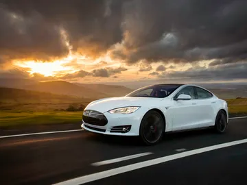 Tesla-Model-S-2016-01.jpg Tesla-Model-S-2016-01.jpg