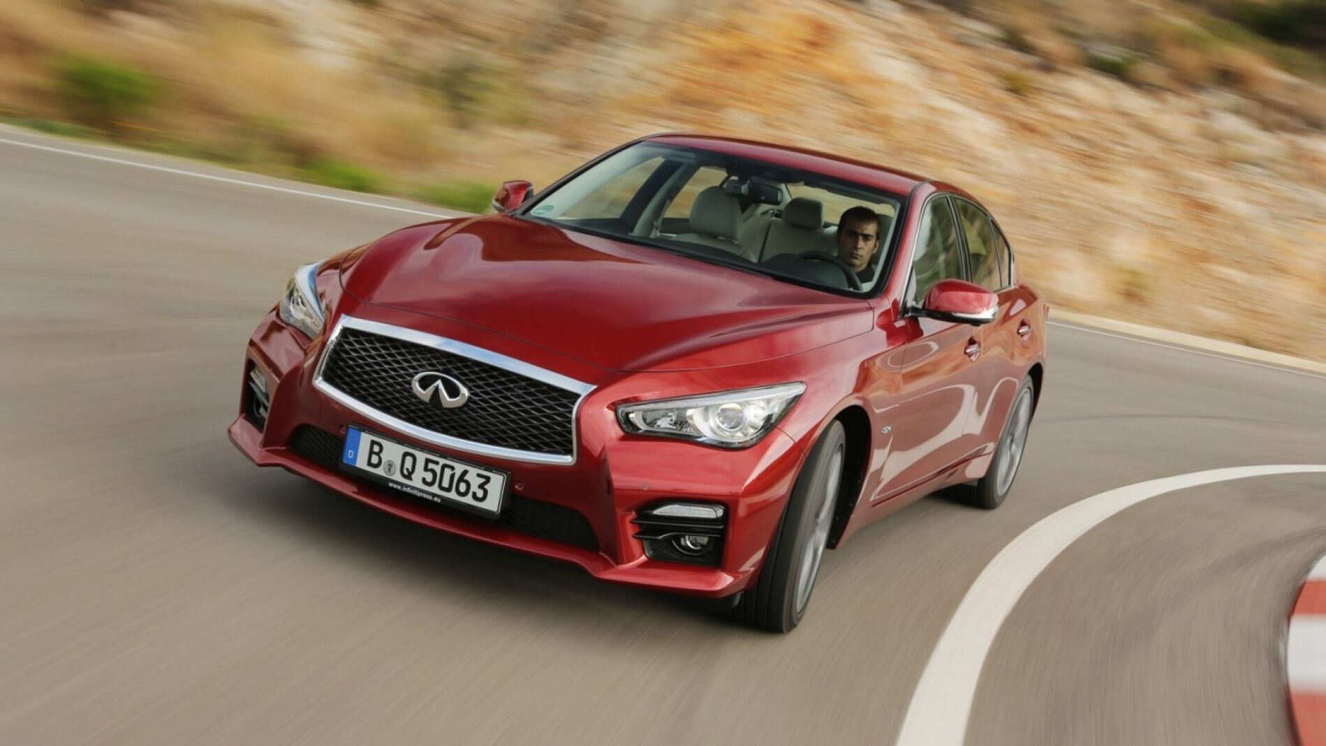 Infiniti-q502.jpg