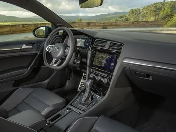 volkswagen_golf_gtd_3-door.jpg volkswagen_golf_gtd_3-door.jpg