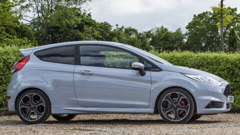 ford_fiesta_st200