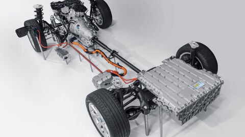 BMW_330e_2016_sistema_hibrido_2