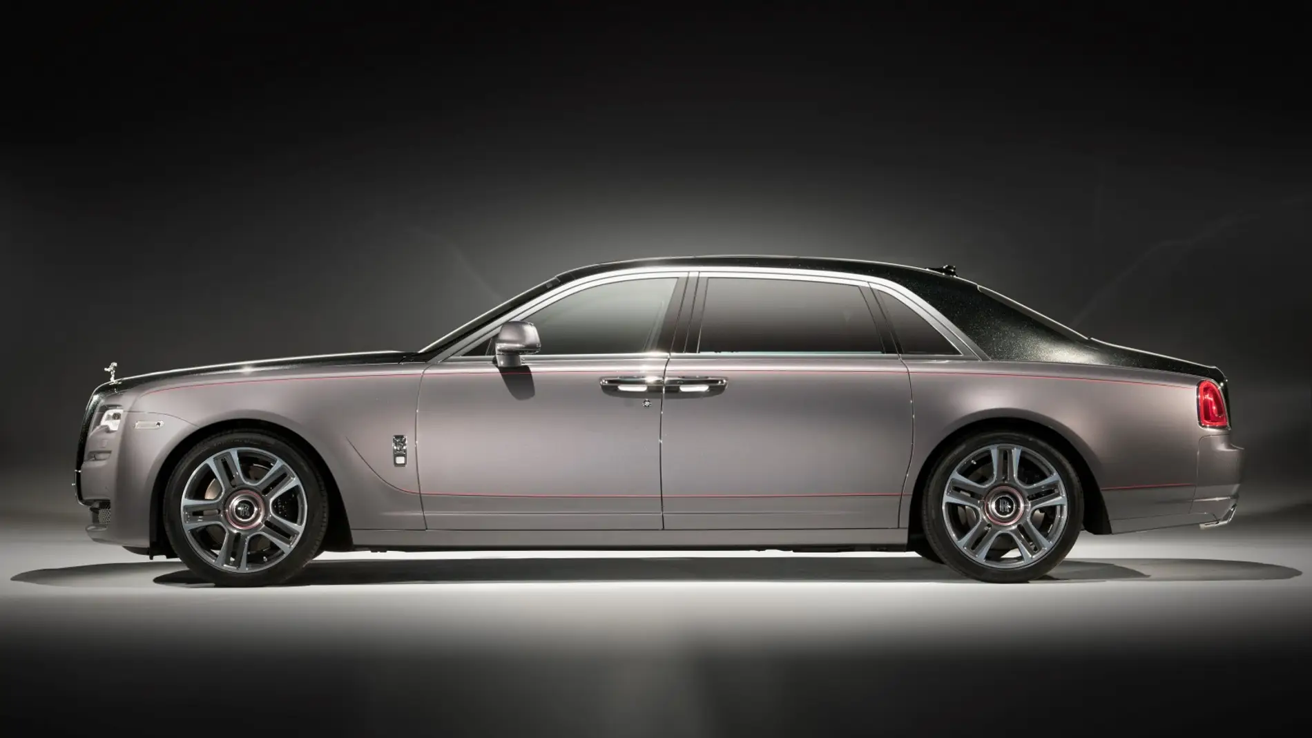 Rolls-Royce-Ghost-Elegance-diamantes-3.jpg