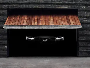 VolvoXC60-2018.jpg VolvoXC60-2018.jpg