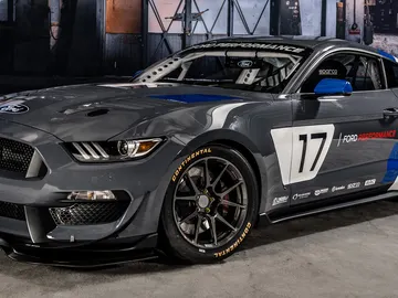 0mustang-gt4-ford.jpg 0mustang-gt4-ford.jpg