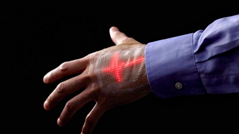 Crean una pantalla LED que se adhiere a la piel y da información sobre tu salud