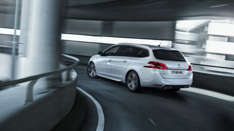 peugeot-308-fl-detailed-32