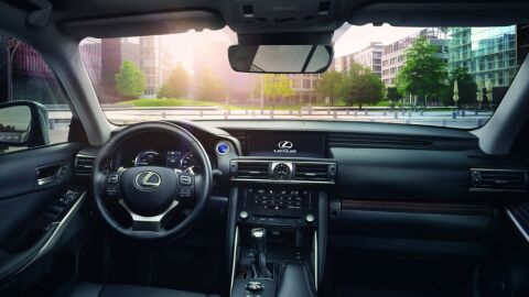 lexus-is-2017my3