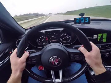 alfa-romeo-autobahn-video-2016-01.jpg alfa-romeo-autobahn-video-2016-01.jpg